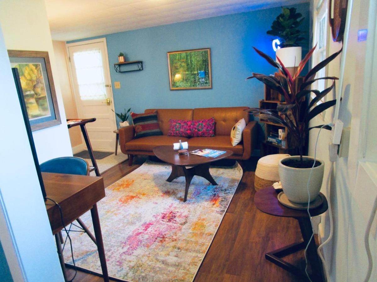 Boho-Chic Studio - Unit 1 布卢明顿 外观 照片