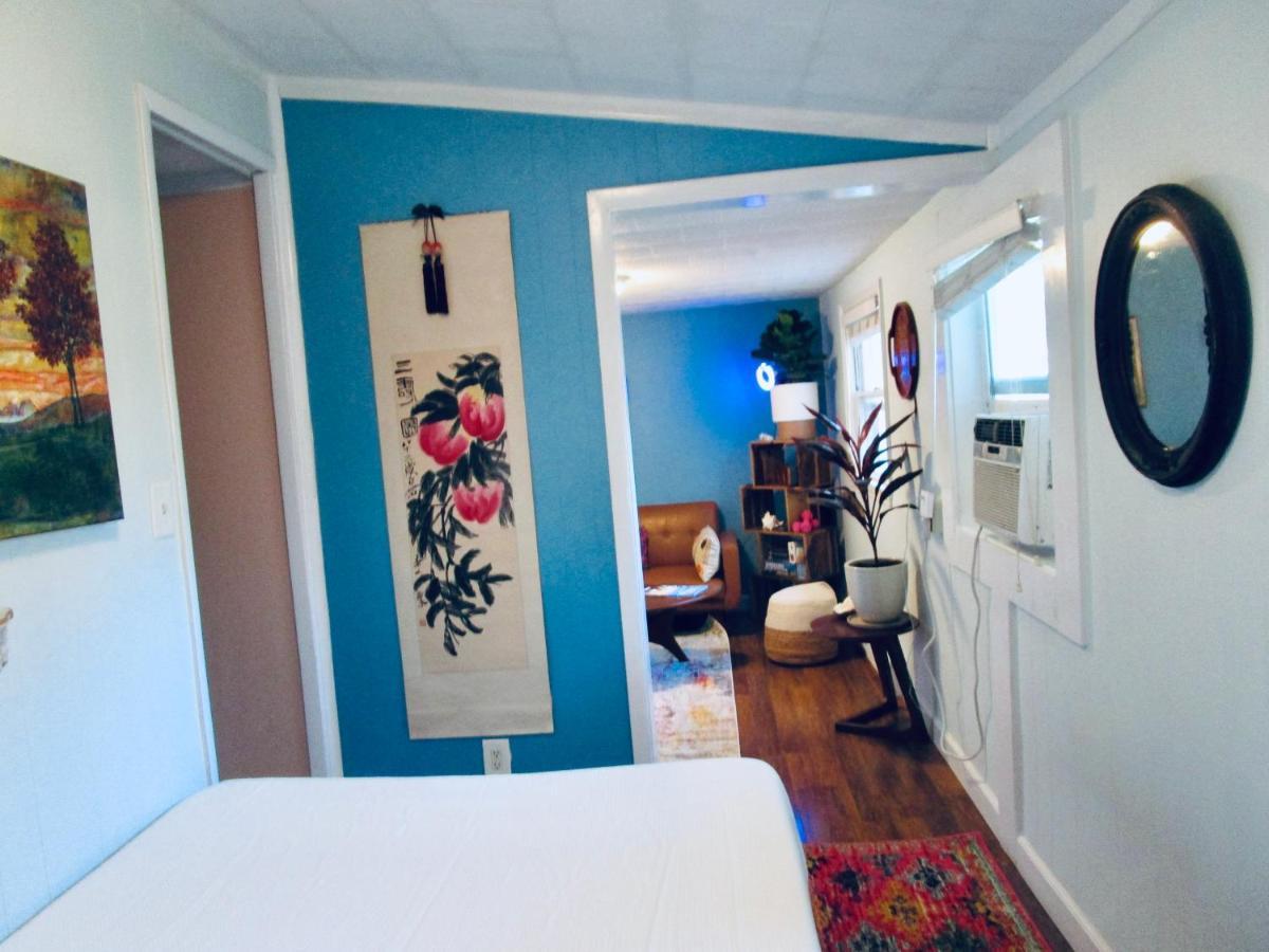 Boho-Chic Studio - Unit 1 布卢明顿 外观 照片