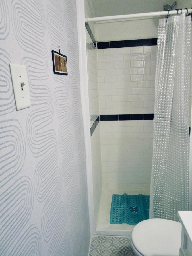 Boho-Chic Studio - Unit 1 布卢明顿 外观 照片